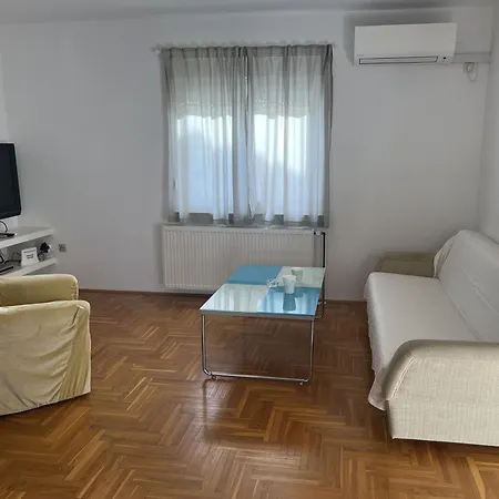 Burle Apartment With Free Private Parking Medulin Kültér fotó