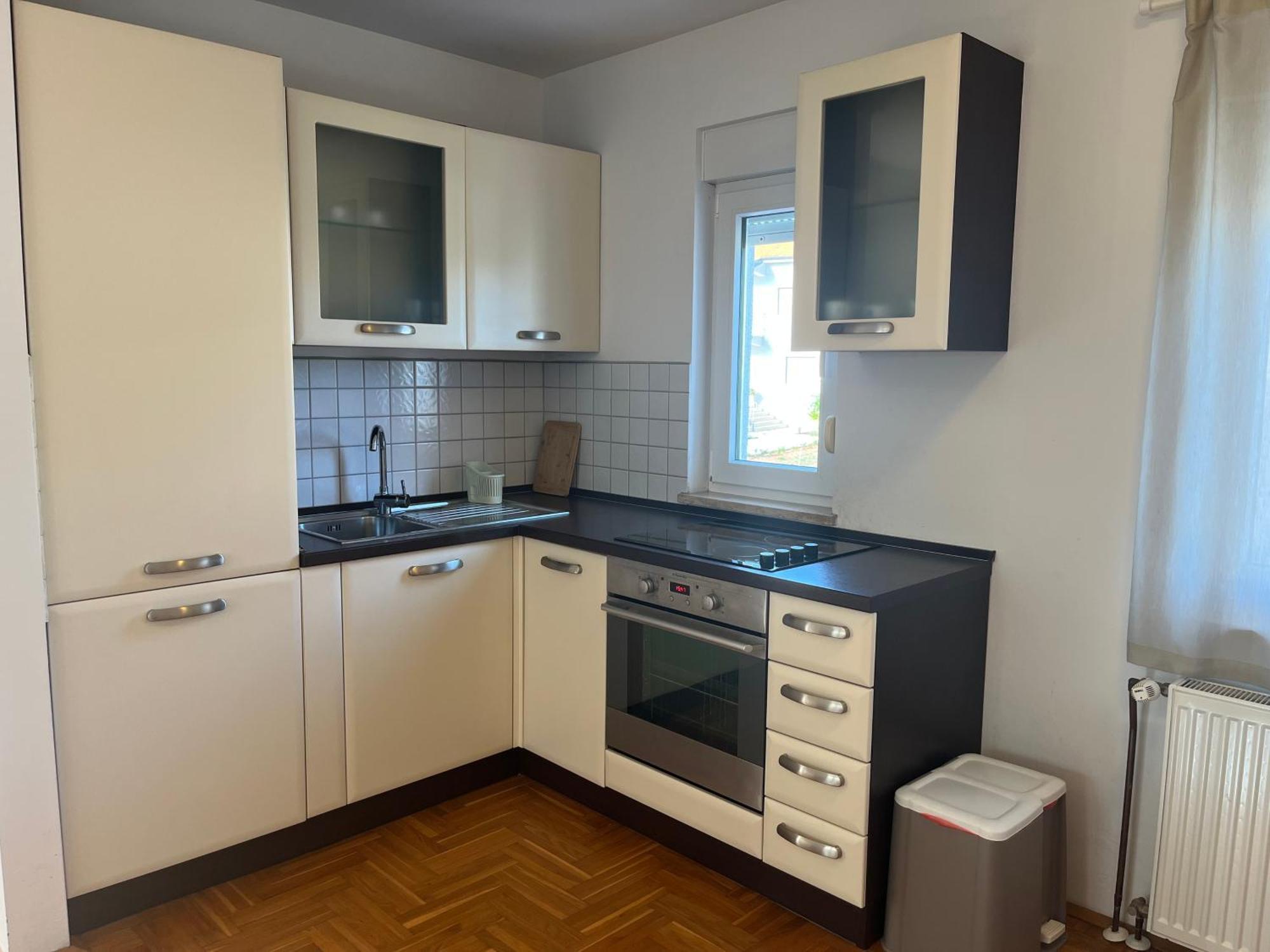 Apartment Burle With Free Private Parking *